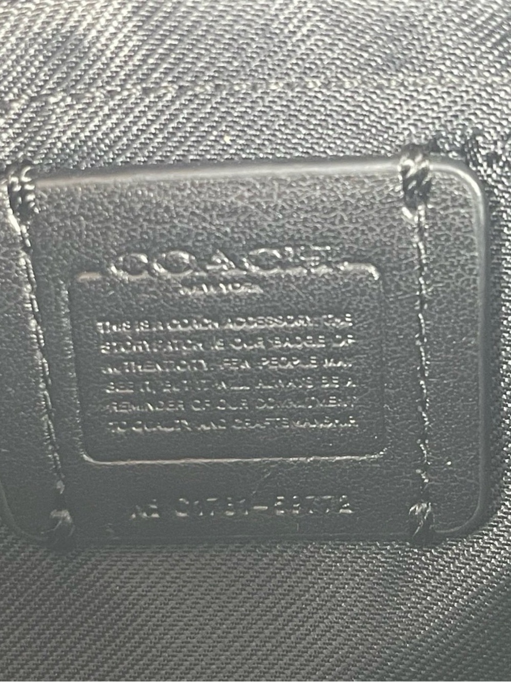 Coach Nolita 19 w/ tea roses and snakeskin detail - Picture 11 of 11